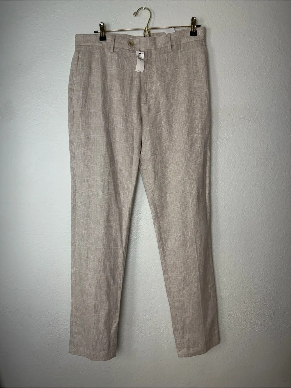 Banana Republic Men's Linen-Blend Chinos in Light Beige